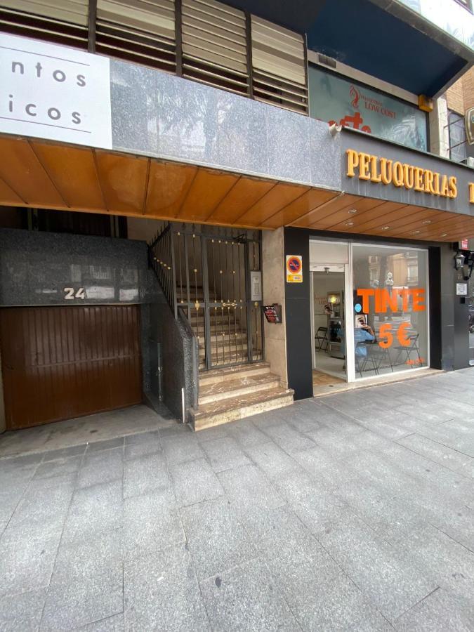 Pension El Dorado 阿利坎特 外观 照片